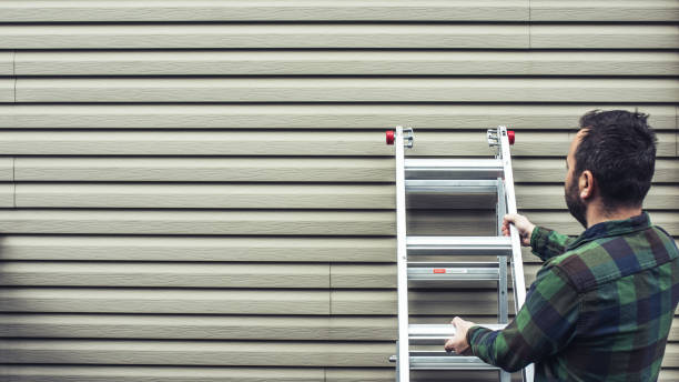 Best Fascia and Soffit Installation  in Edgewater, NJ
